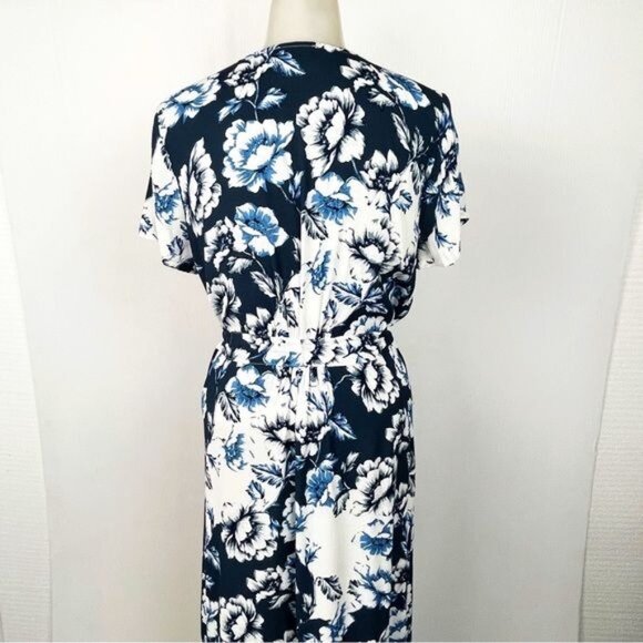 Vici Blue And White Floral wrap Maxi Dress V neck Small - Picture 5 of 12